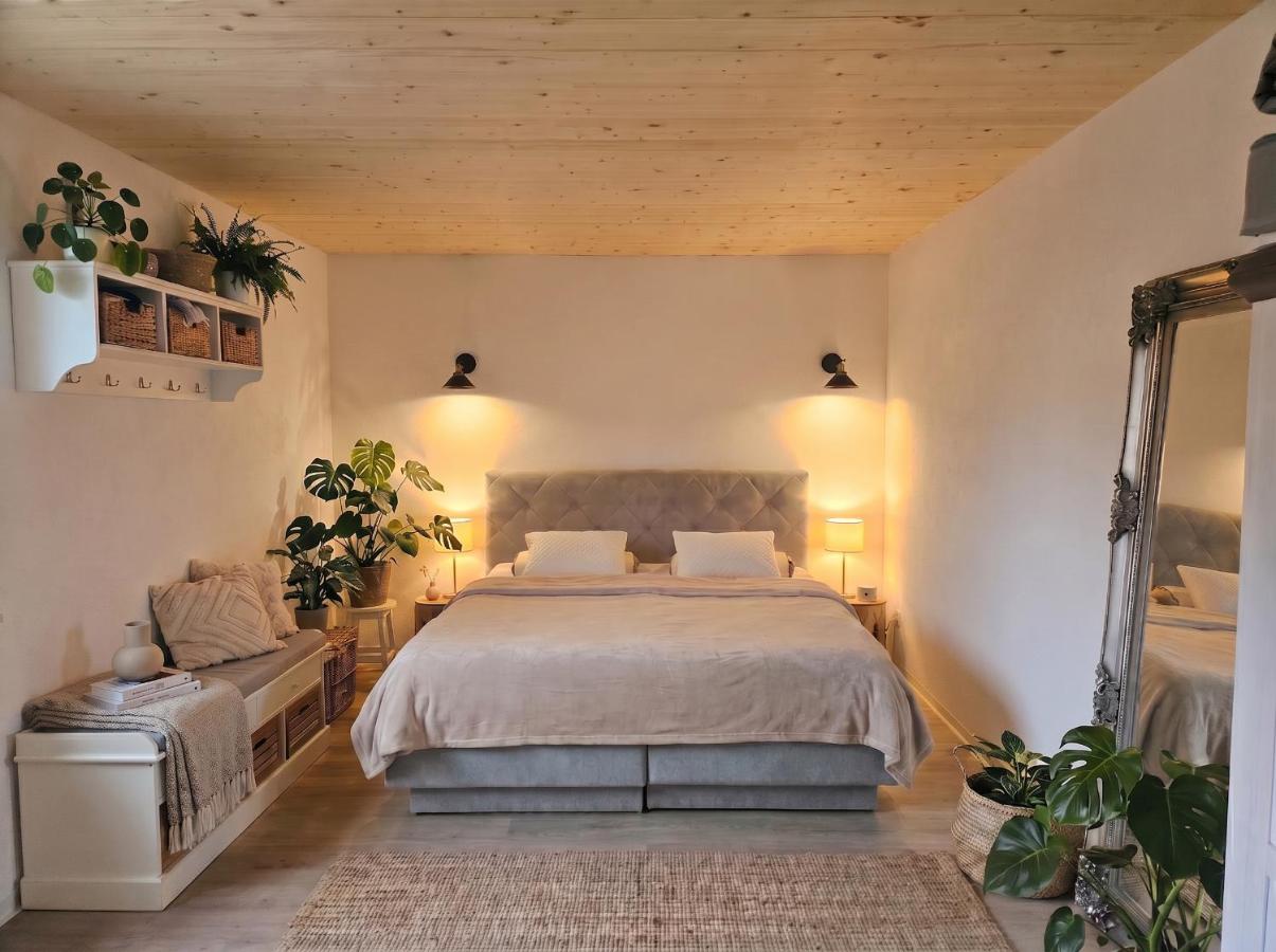Bodensee Living Ferienwohnung Wald - B&B Wald