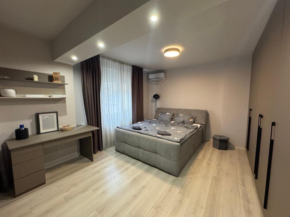Luxury Apartment - City Centrum - Bed and Breakfast Sofia