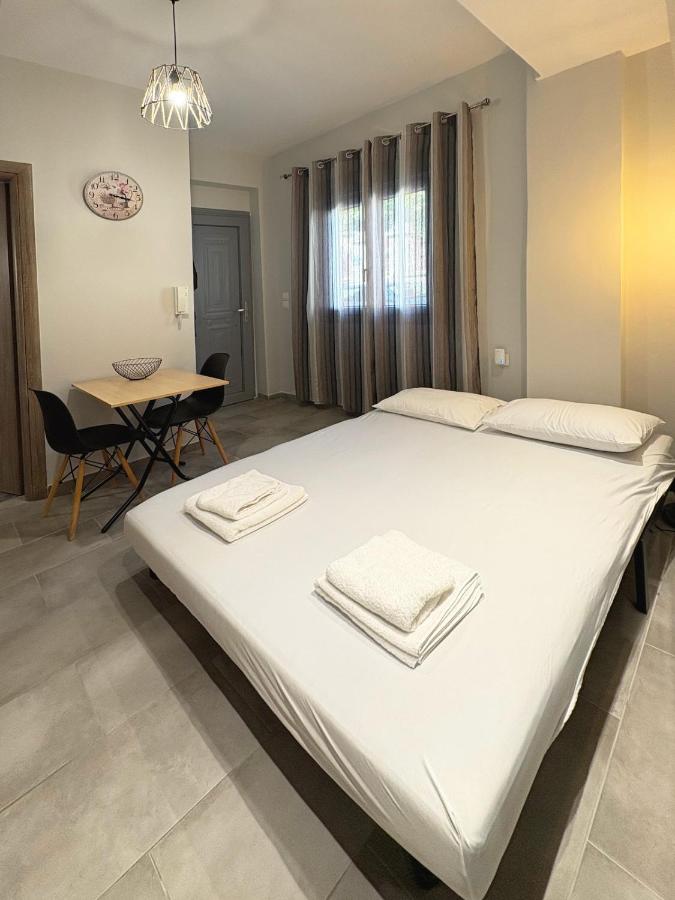 JA 43st Modern Apartment - Bed and Breakfast Mytilini