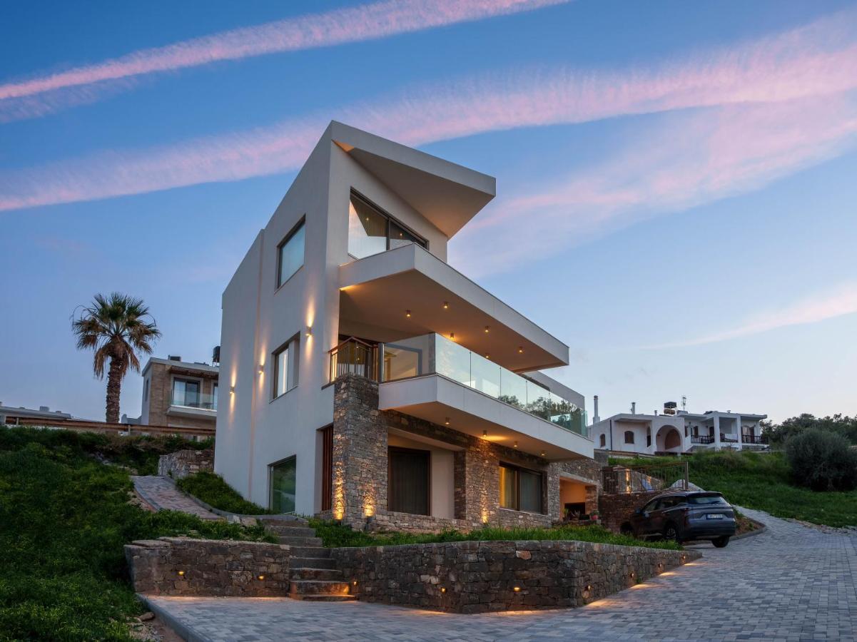 Villa Dioma Your Private Escape on the Beach - Bed and Breakfast Pacheia Ammos