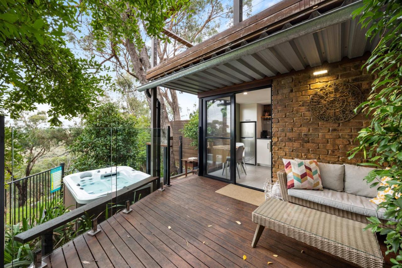 On The Deck Studio - Spa Hideaway in Scenic Belair - B&B Booleroo