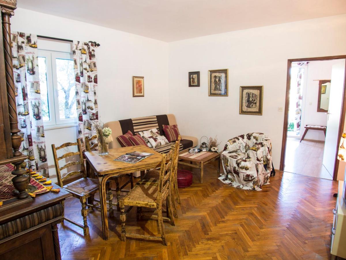 Eight-Bedroom Villa with Terrace and Swimming Pool