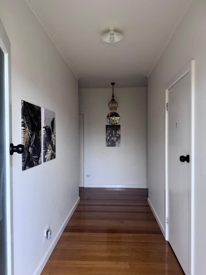 Royal Oak Residence - Holiday Home - Ferienwohnung Shepparton