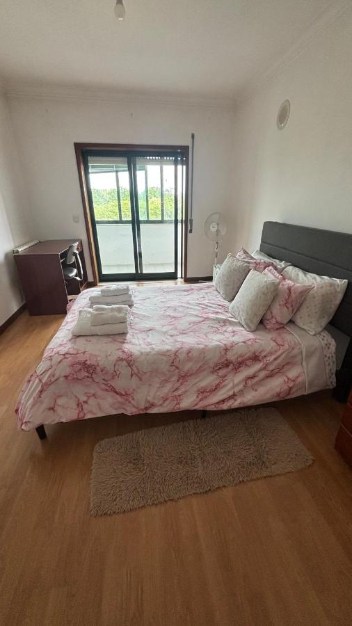 Quarto duplo com varanda no centro de Viseu - Bed and Breakfast Viseu