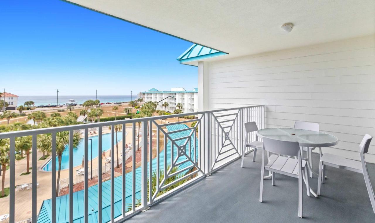 Fourth-floor ocean-view condo with pool high-speed WiFi beach access & W&D - Ferienwohnung Destin