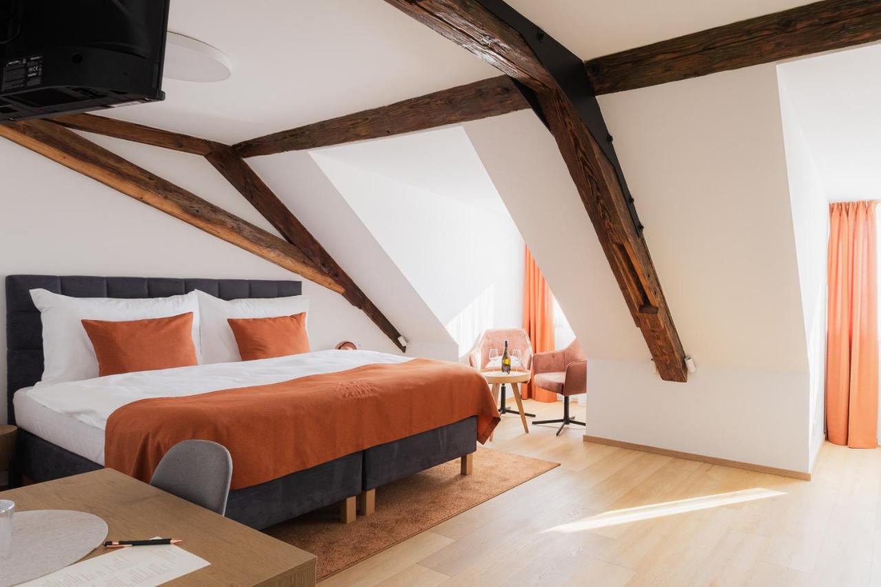Maison Kounic Palace Suites - B&B Slavkov u Brna
