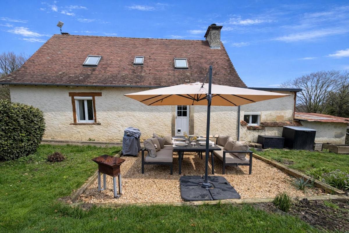 Maison de charme, calme, nature, terrasse et cinéma - Chambres d'hôtes Payzac