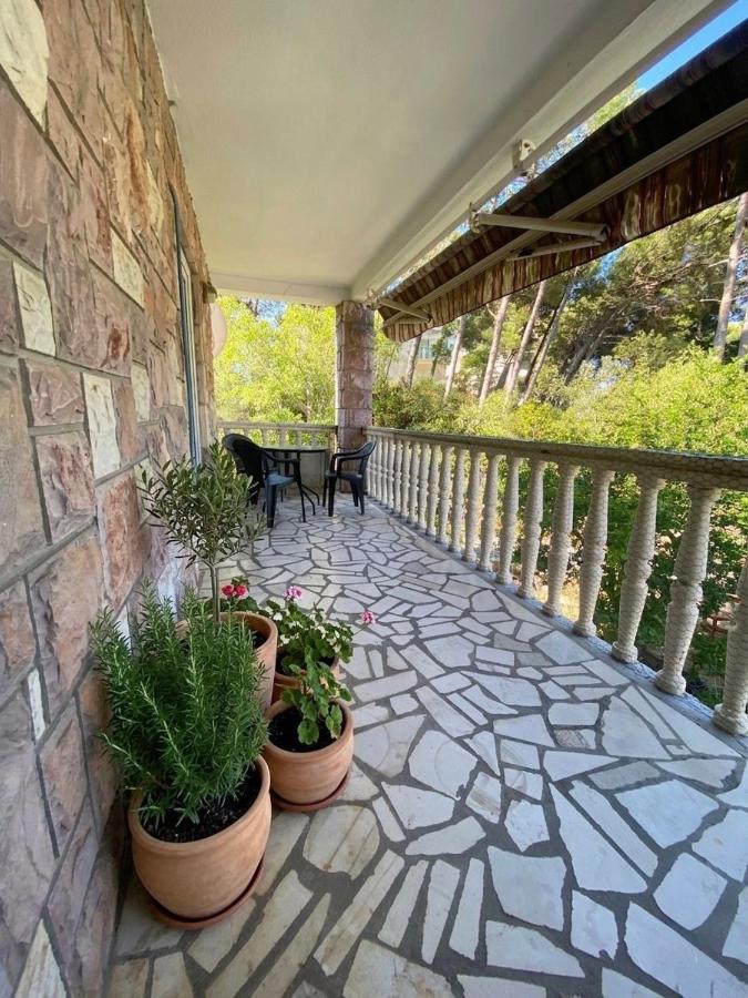 Apartments Fico - Bed and Breakfast Sveti Stefan