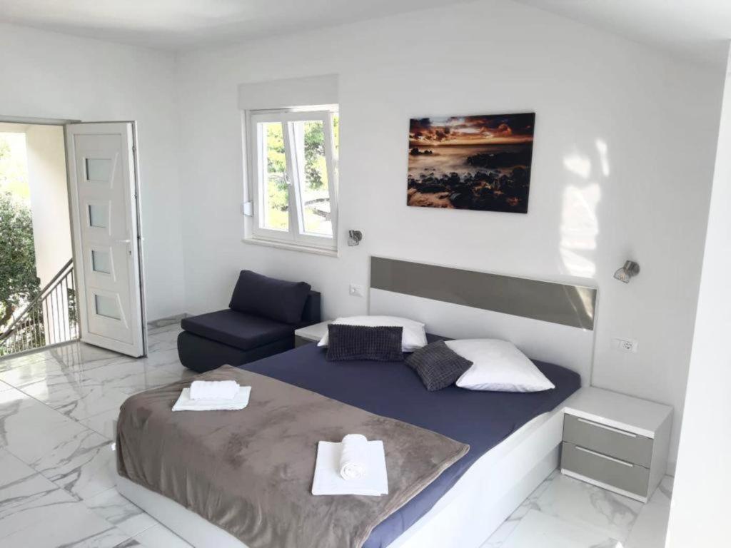 Studio with Sea View