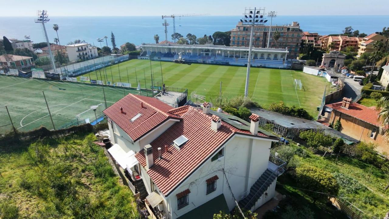 Sunhome Sea view and direct access - B&B Sanremo