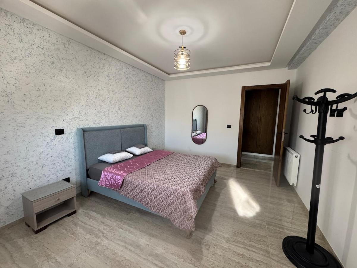 S1 Elegant Modern in Aouina, Cité Les Palmeraie - B&B Tunisi