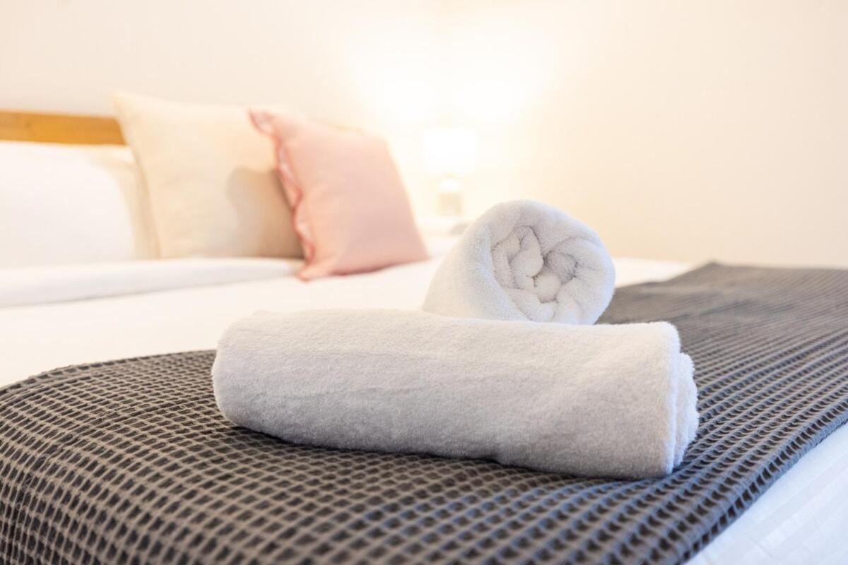 LVL72 Breathtaking Views with Parking, Pool & Gym - Bed and Breakfast Brisbane