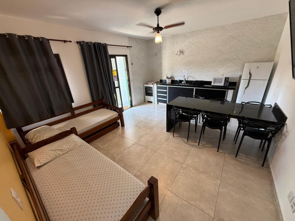 Apartamentos e Flats da Taty Praia das Toninhas - Ubatuba - Chambres d'hôtes Ubatuba