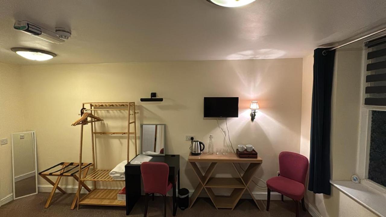 Chambre Lits Jumeaux avec Salle de Bains Privative