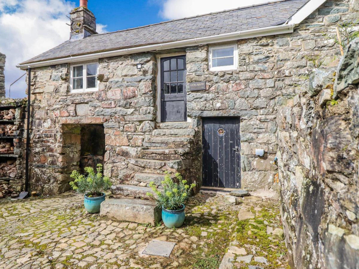 The Romantic Hideaway at Rhiw Goch Inn - B&B Trawsfynydd