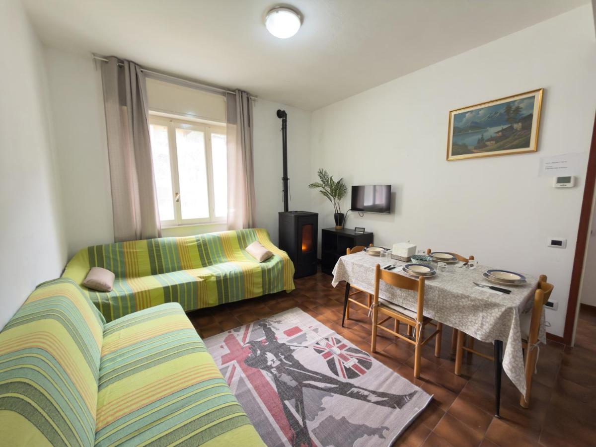Vassena Lake House - Steps from Lake Como & Free Park - B&B Oliveto Lario