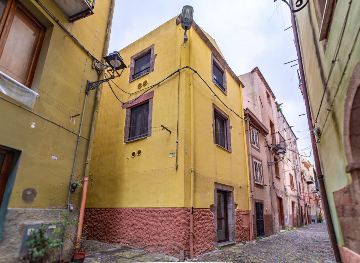 Sardinian Gallery S'Iscola - B&B Bosa