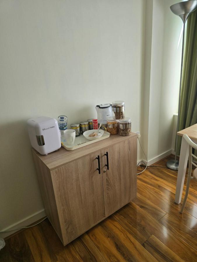 Westfield Kensington Neighbour - Ferienwohnung London