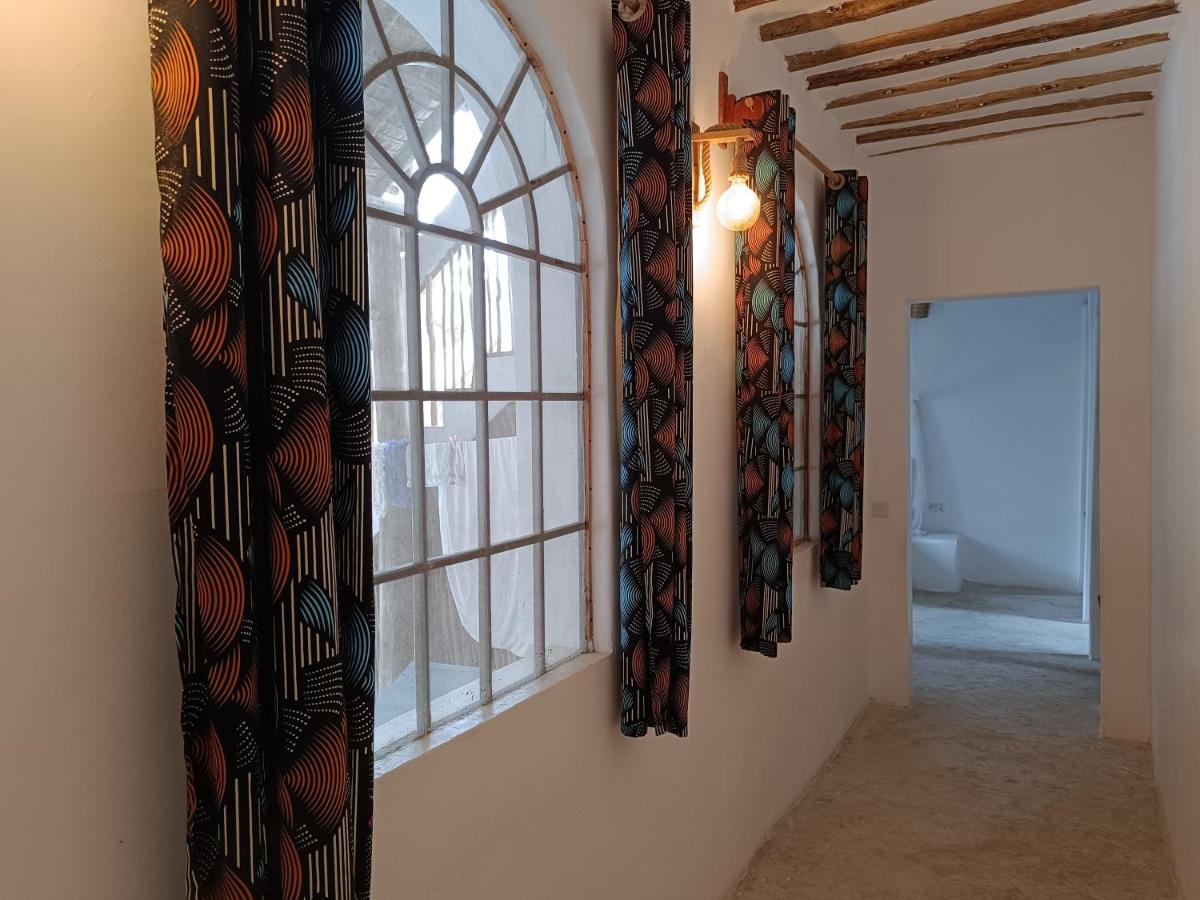 Jua House by Bora Pamoja Homes Private Pool Villa with Rooftop & Solar Backup - B&B Jambiani
