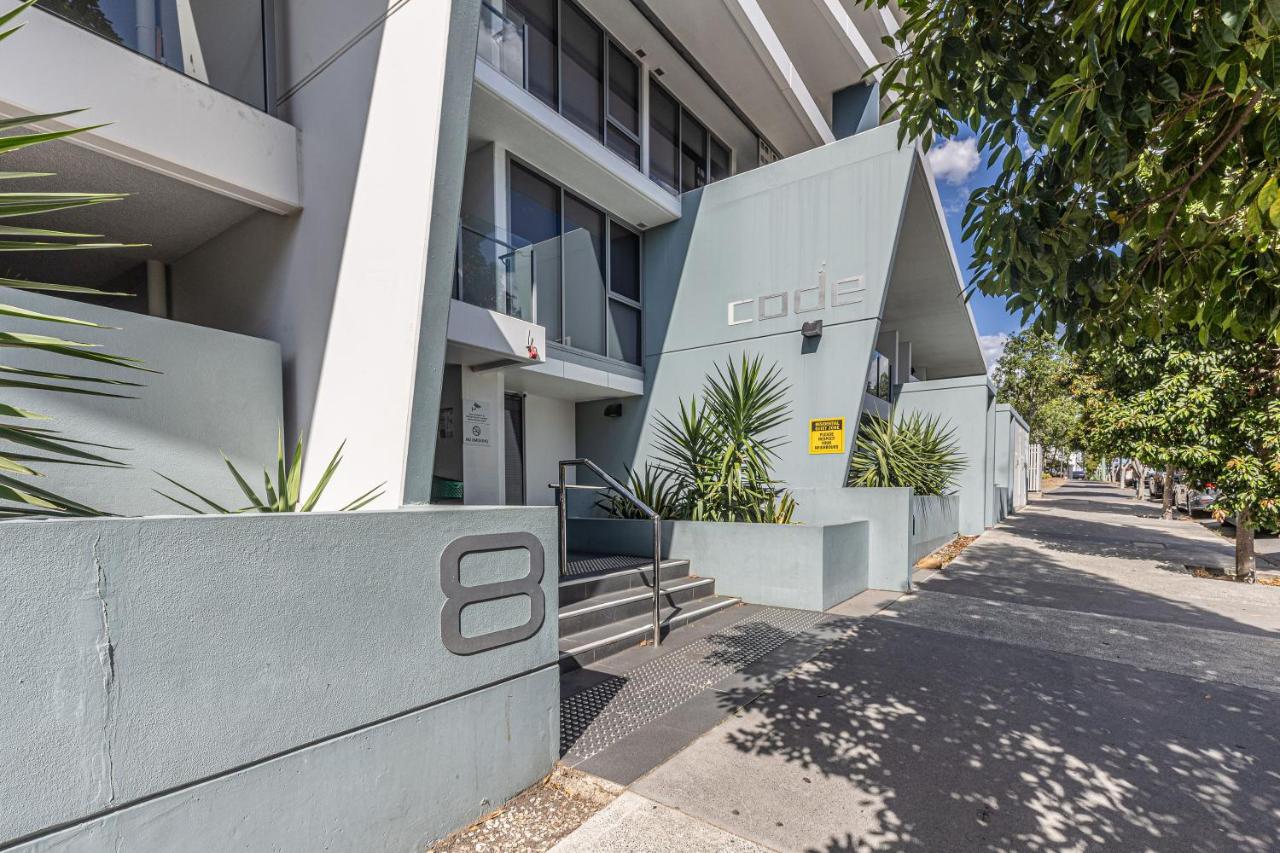 Luxury 2Bed2Bath Apt with Pool, Parking, Gym and Views - B&B Brisbane