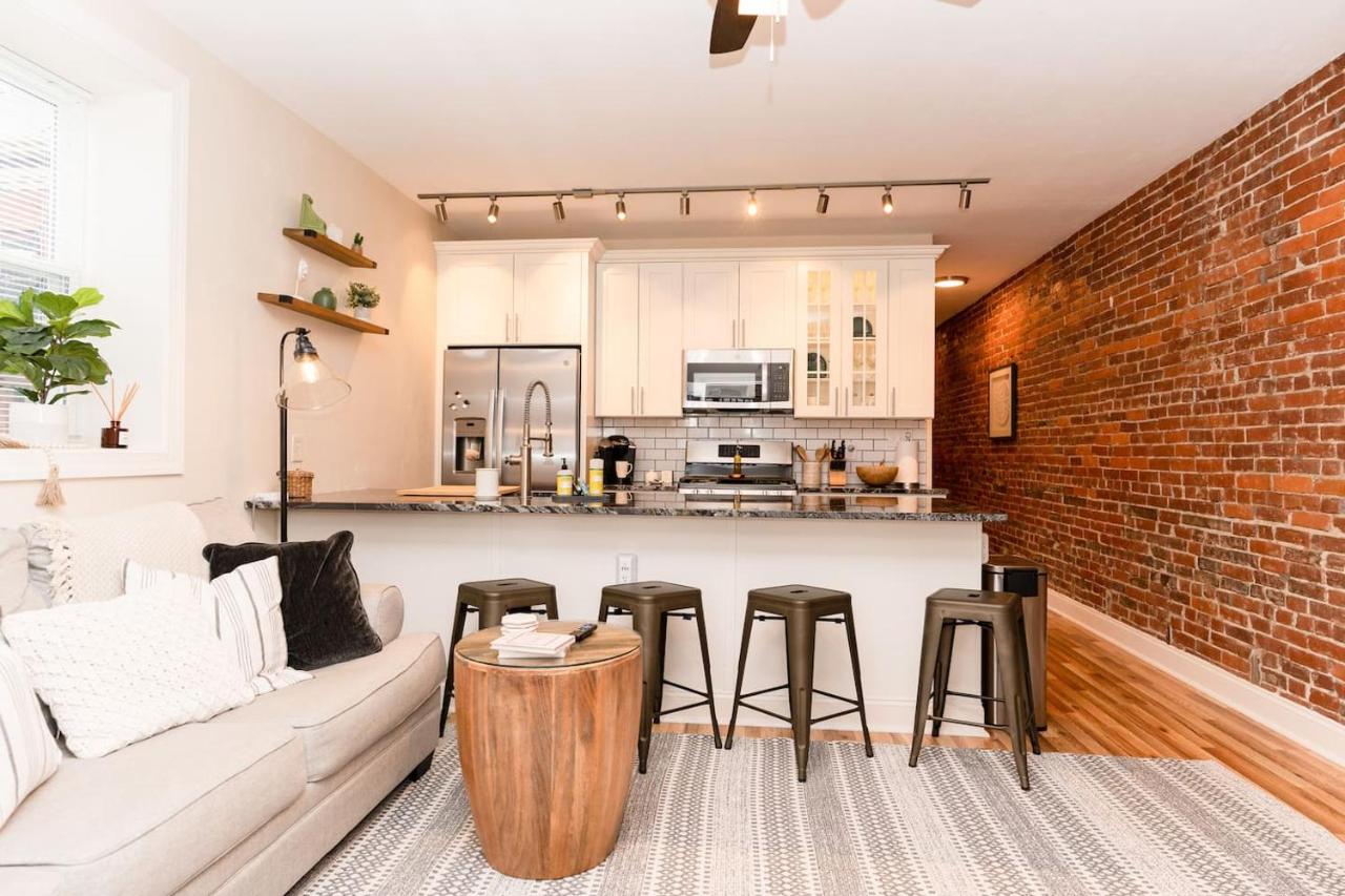 Luxury King Suite Near Shadyside Hospital - Chambres d'hôtes Pittsburgh
