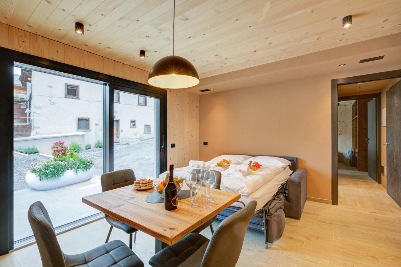 One Bedroom Apartment with Terrace 1