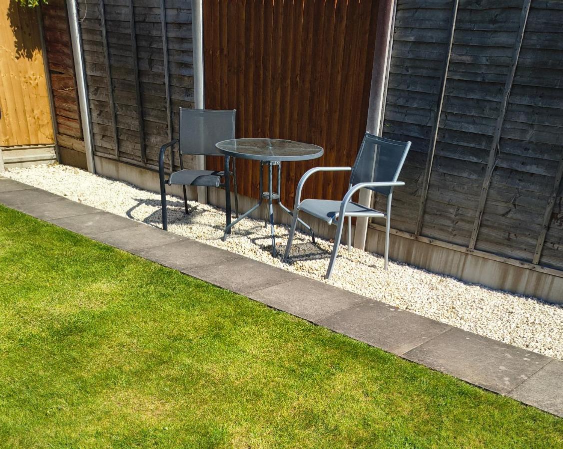 Modern Home with Office space NEC BHX - Ferienwohnung Birmingham