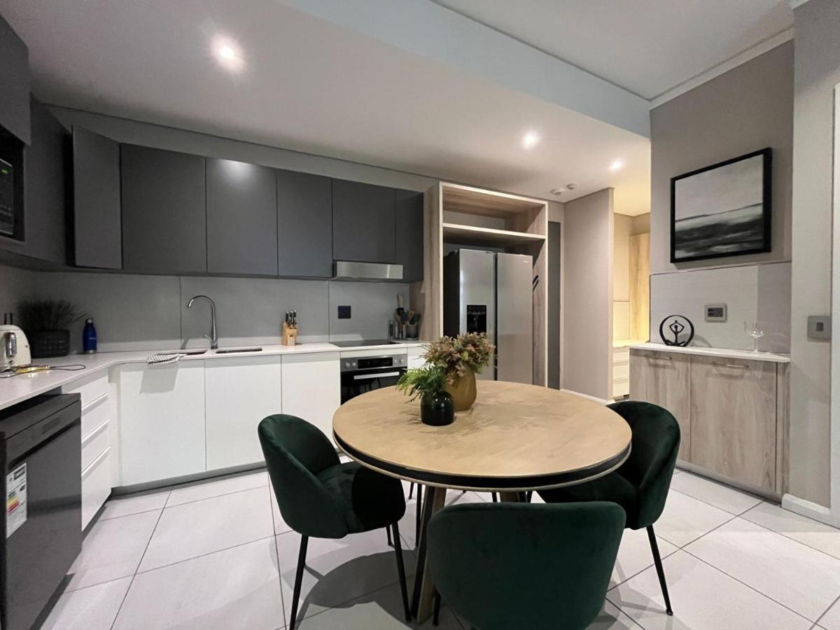 Executive Suite 204 - B&B Pretoria