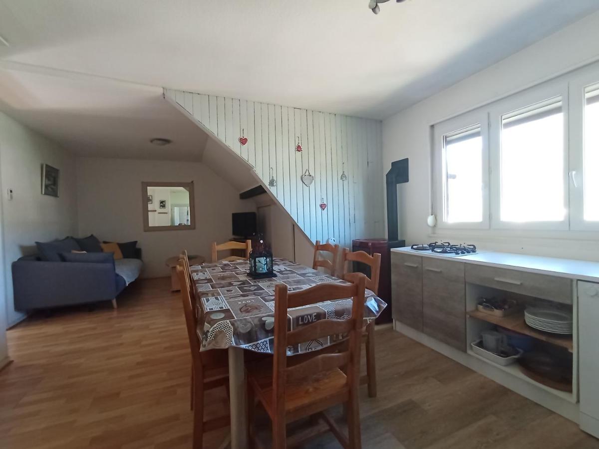 Appartement 6 personnes proche La Bresse avec vue montagne - Bed and Breakfast Cornimont