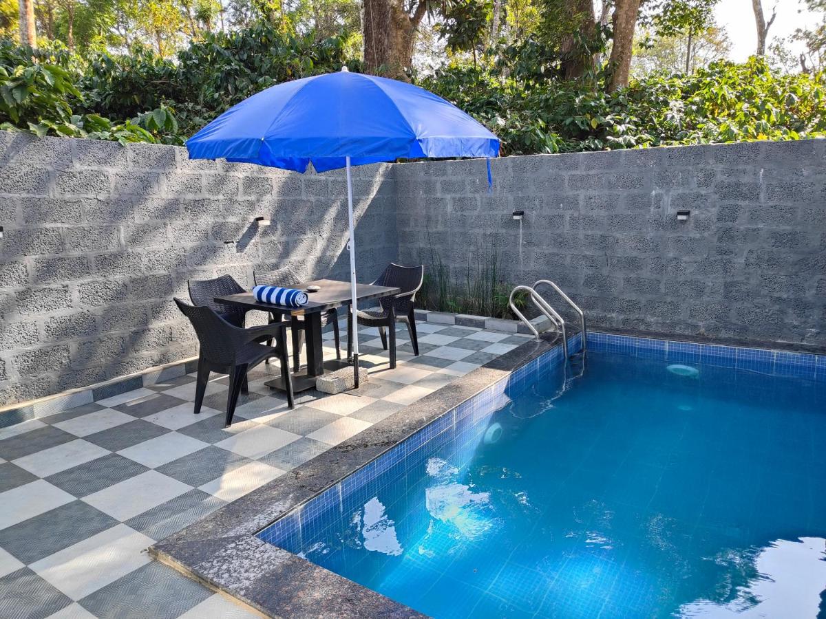 Suite with Private Pool