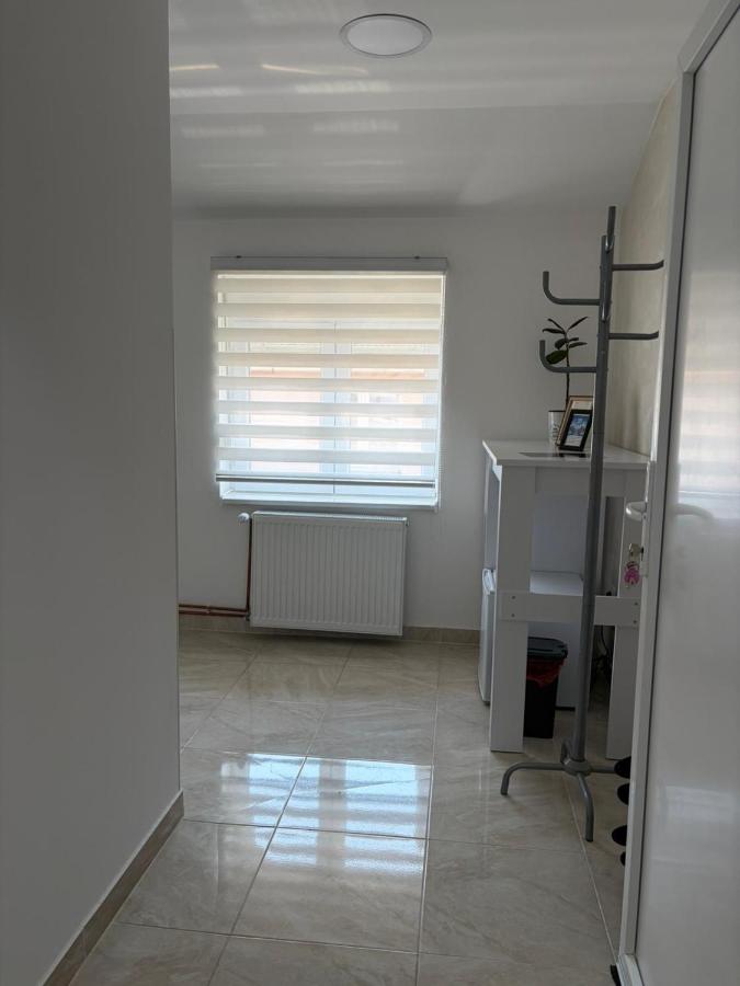 Apartman Gold LUX - B&B Surčin