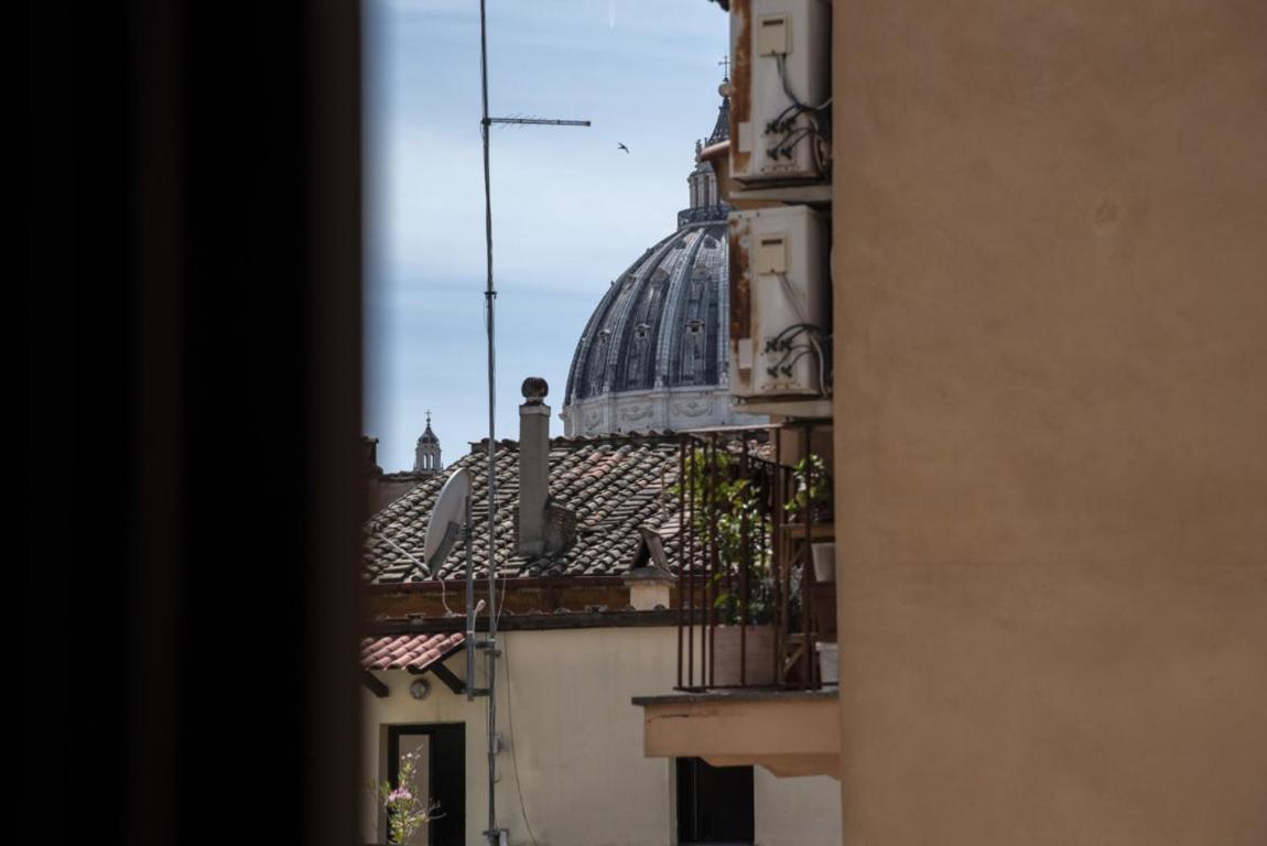 Vatican Boutique Apartment St. Peter Dome View - B&B Roma