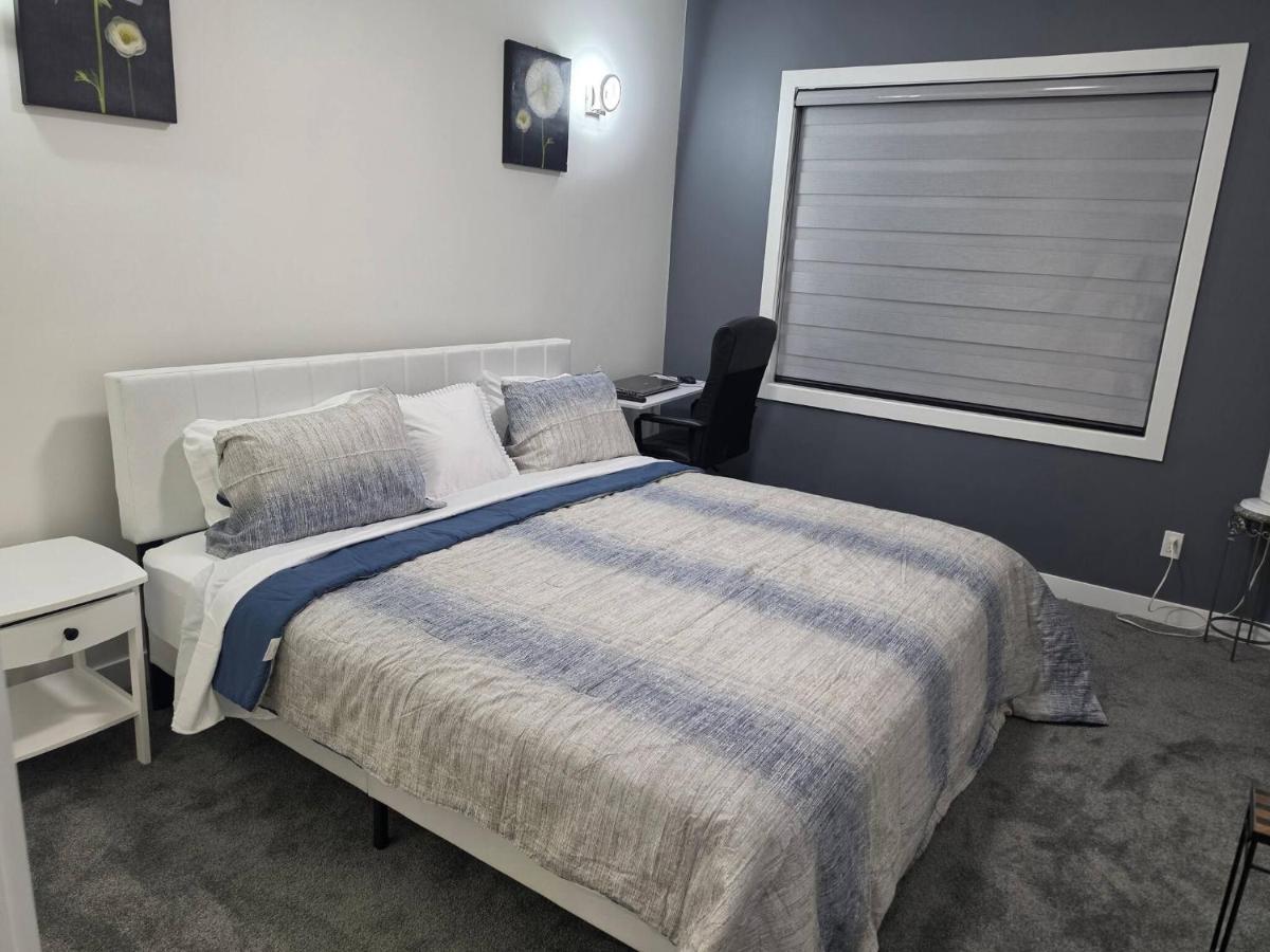 Blessed Family Home -3Bed rooms-3washrooms - Chambres d'hôtes Edmonton