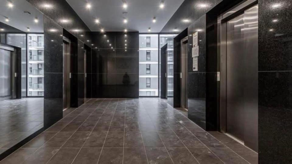 Apartment z klimatem - blisko centrum - Ferienwohnung Warschau