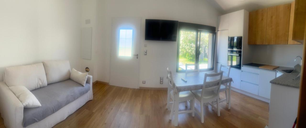 Maison indépendante équipée avec 2 suites parentales et un canapé lit au salon - Chambres d'hôtes Saint-Gervais