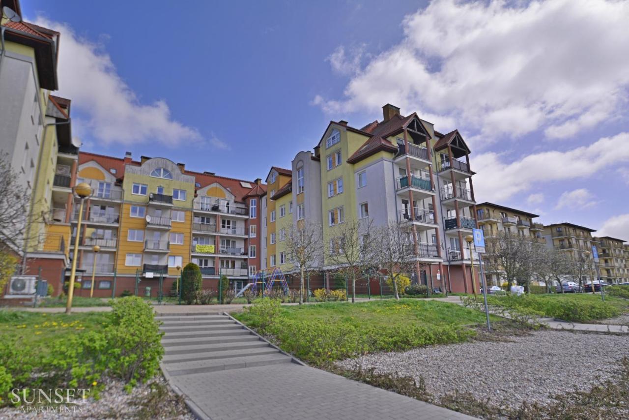 Sunset Apartments - Słoneczne dwa pokoje, kolej UBB, kawiarnie, restauracje, trasy rowerowe - Chambres d'hôtes Świnoujście
