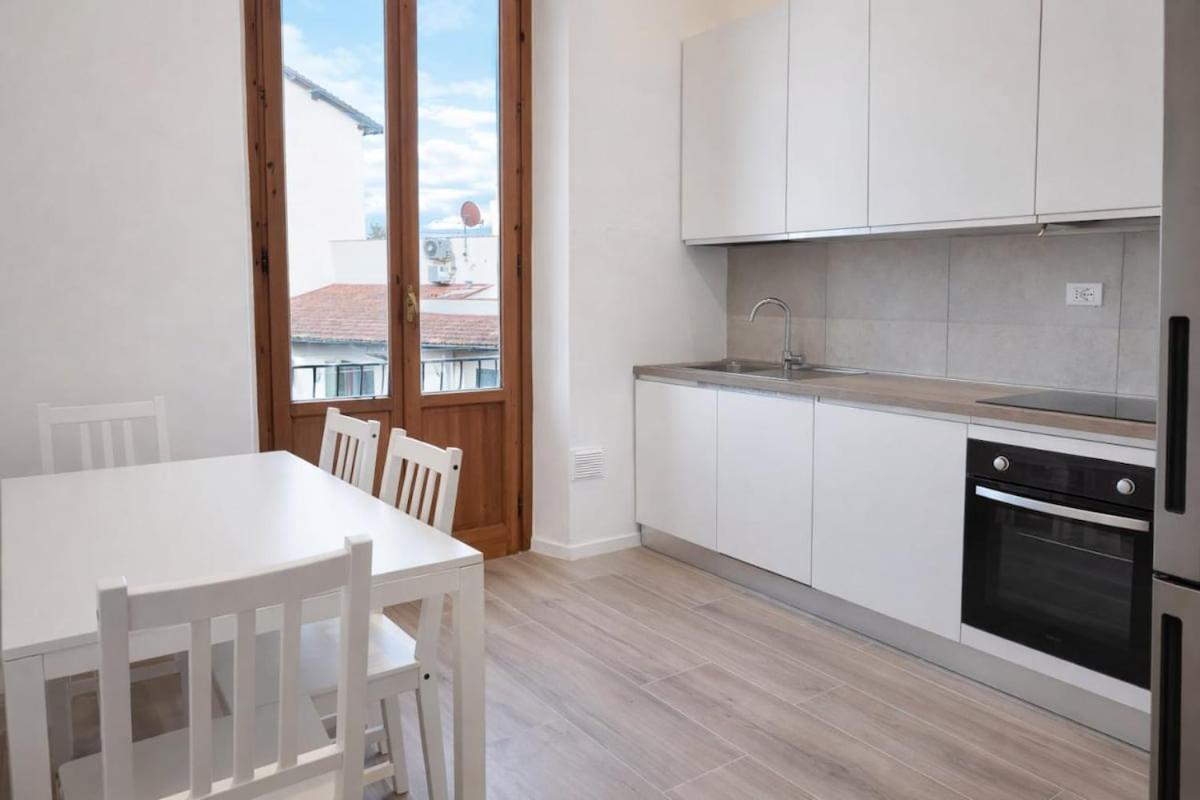 Spazioso Appartamento ben collegato a Firenze - Chambres d'hôtes Florence