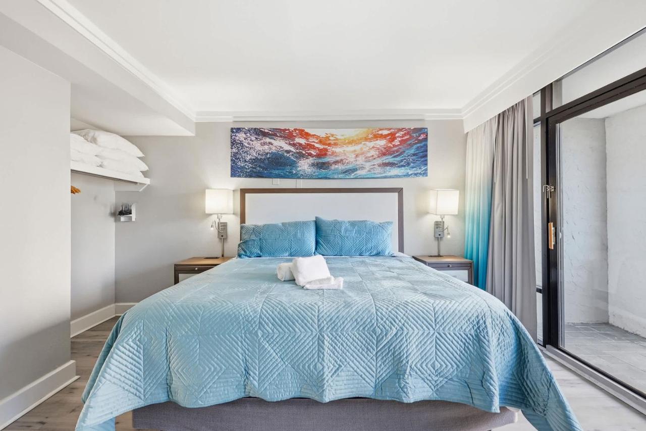 Ocean Wink at Grande Cayman Resort w Lazy River - Chambres d'hôtes Myrtle Beach