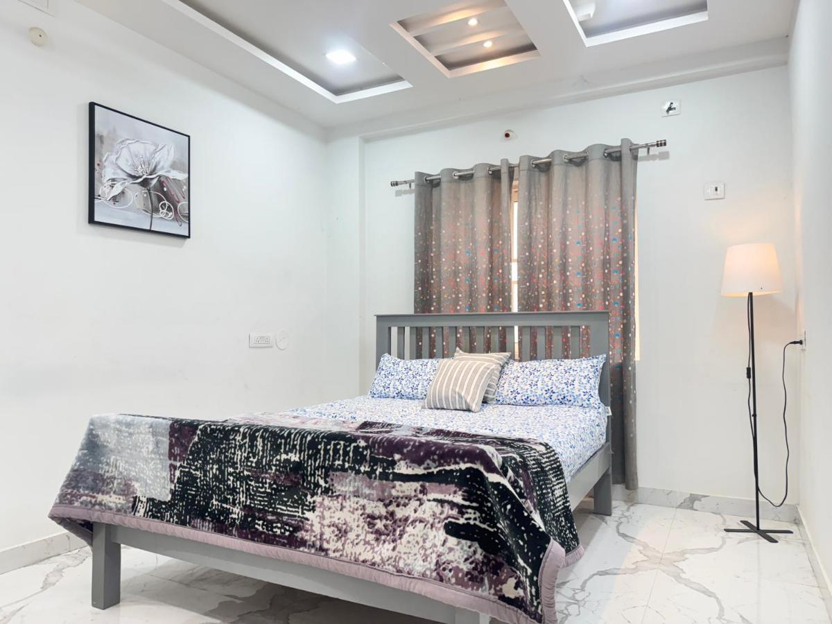 3BHK Luxurious Apt - Valley House #00202 Main CityCentre Hyd - Chambres d'hôtes Hyderabad