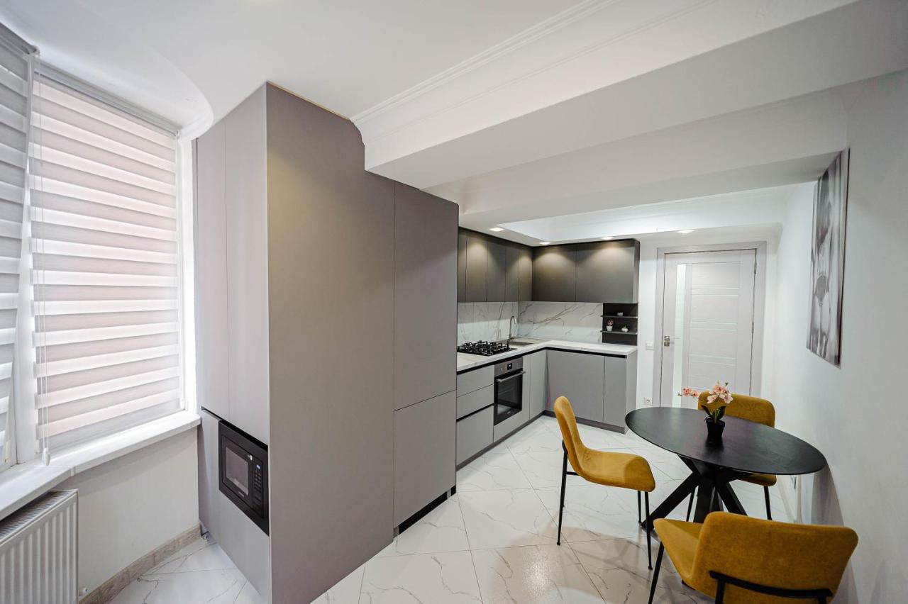 Luxury Stay - Ferienwohnung Chişinău