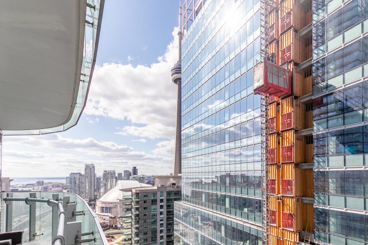 Classy 1 Bedroom on 32 Floor with Balcony in Downtown - B&B Toronto