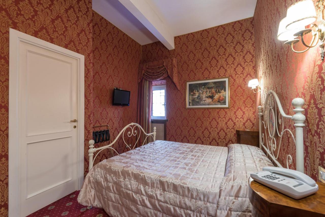 Chambre Double ou Lits Jumeaux