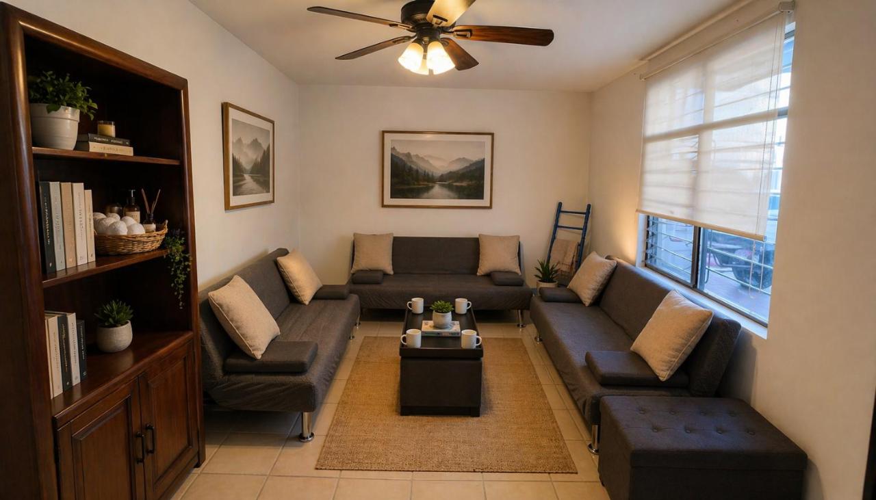 Depto Barrio San Marcos para hasta 8 personas planta baja y doble cochera - Chambres d'hôtes Aguascalientes