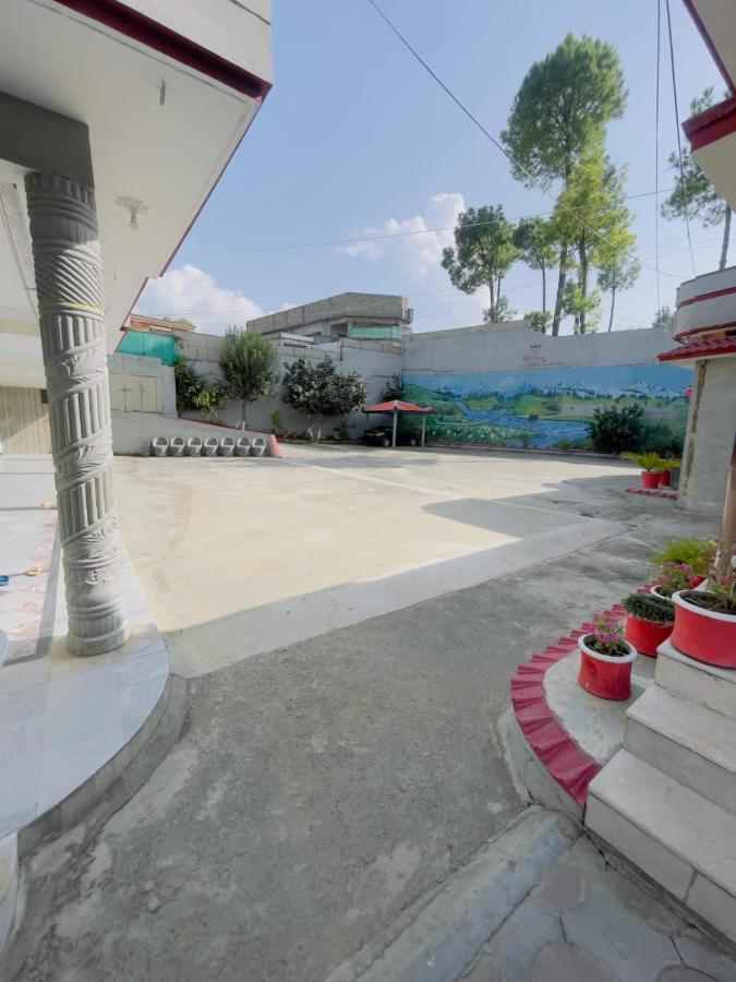 Roomy star resort - B&B Abbottabad