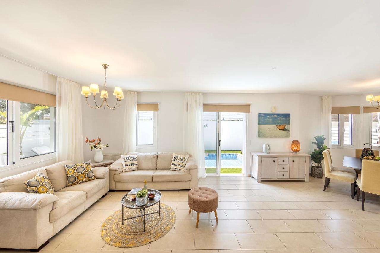 SunnyVillas: 3BR Family Villa☆Private Pool - B&B Protaras
