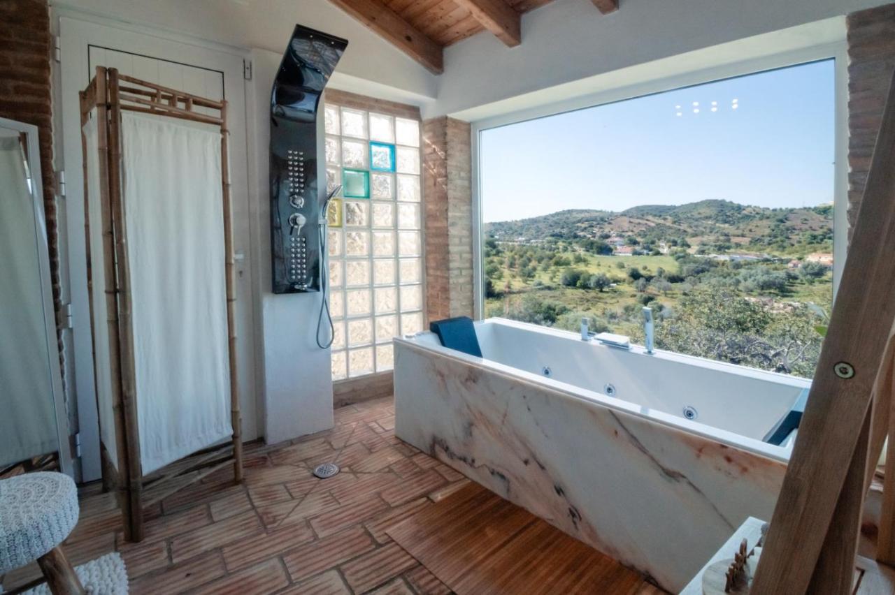 Casa Da Maria Tereza - Villa with Pool and Spa - B&B Fonte do Bispo