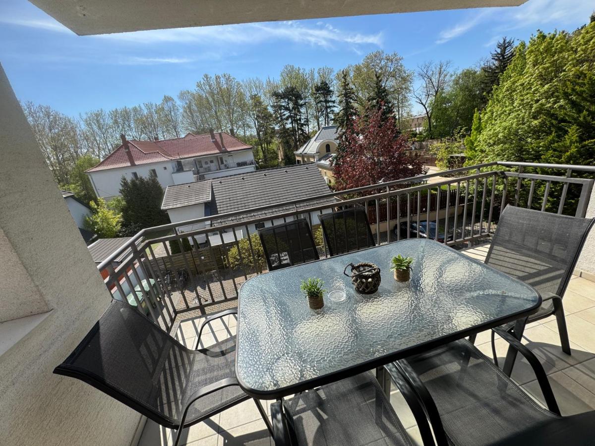 Sio Doppio Apartman Siófok - Chambres d'hôtes Siófok