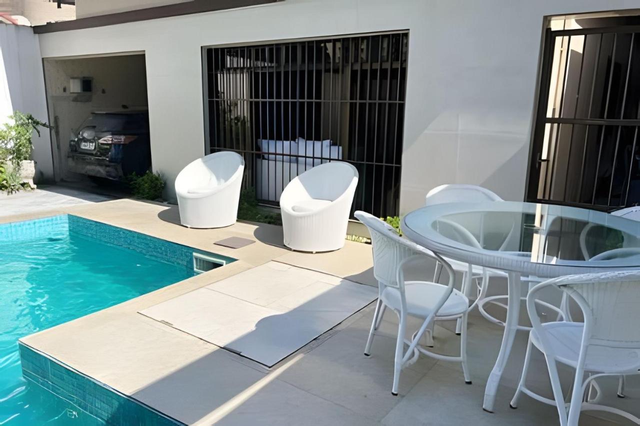 Piscina e Churrasq | Próx ao MAR | até 15 pessoas - Bed and Breakfast Praia Grande