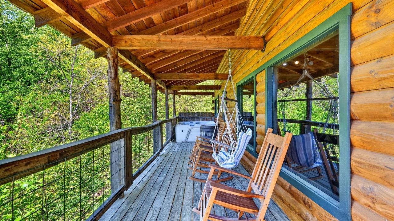 Annas Cabin by AvantStay - Chambres d'hôtes Townsend