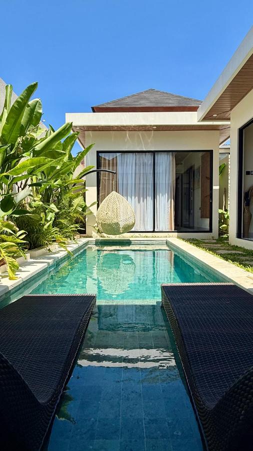 House of Rakiki Legian - 2 Bedrooms Private Villa in central Legian close to Beach - Small construction next door - Chambres d'hôtes Legian